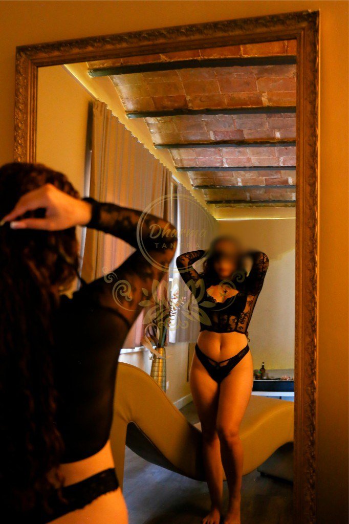 Hannah Venezuelan erotic masseuse in Barcelona